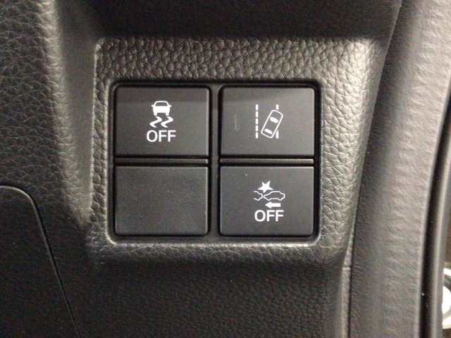 ホンダが推し進める総合先進安全装備のセンシング搭載！　衝突や斜線はみだしなどの危険が予測される時、センサーが警告。ヒューマンエラーを高度先進技術が補完してくれます。