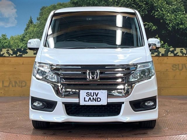 弊社では、全車『修復歴なし』のお車のみ取り扱っております。専任バイヤーによる厳選した仕入れの後、入庫後の車両チェックを行い、ネクステージが認定した高品質な中古車をご提供しております。