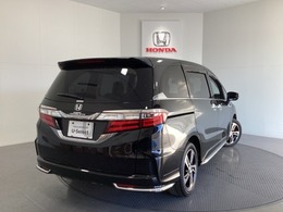 【Honda認定中古車 U-Select】　は3つの安心をお約束します。　1　Hondaのプロが整備した安心。 2　第三者機関がチェックした安心。　3　購入後もHondaが保証する安心。