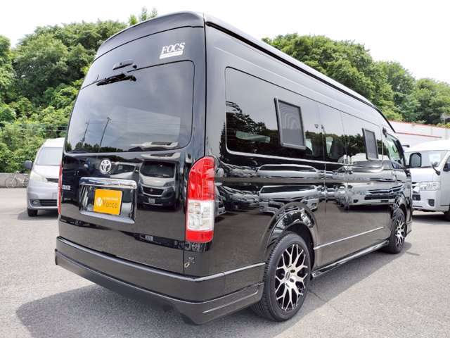 R3年　ハイエースバン　フジカーズジャパン製シエスタ　乗車定員8名　就寝定員目安3名　車両サイズ：538cm×188cm×228cm　外部充電・電源　インバーター　冷蔵庫　レンジ　1オーナー