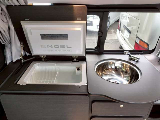 〒300-2353★茨城県つくばみらい市小張4012-3★TEL0297-47-6080★FAX0297-47-6081★営業時間　10：00から18：00★定休日　火曜日　第一・三月曜日