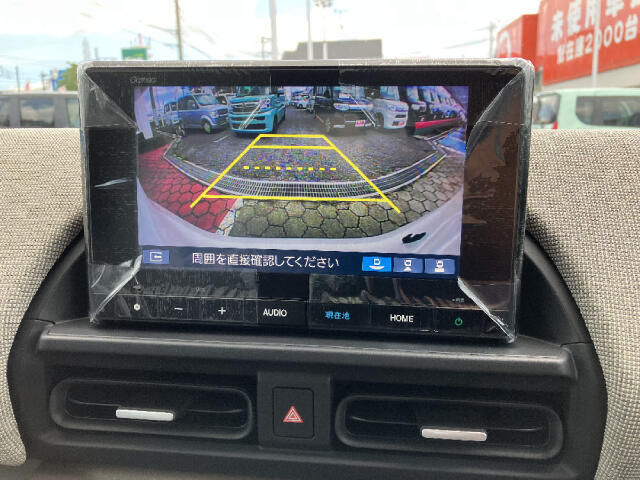 入庫後のお車は選任のスタッフによる清掃を実施！足回り、エンジンルーム、室内、室外を隅々まで綺麗にしております！全国配送も可能ですので、ご相談下さい！