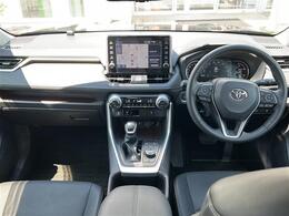 【インパネ全体】『インパネ全体』の画像になります。写真の内容に関してご不明点、ご質問等がございましたらお気軽にガリバー店舗までお問い合わせください。