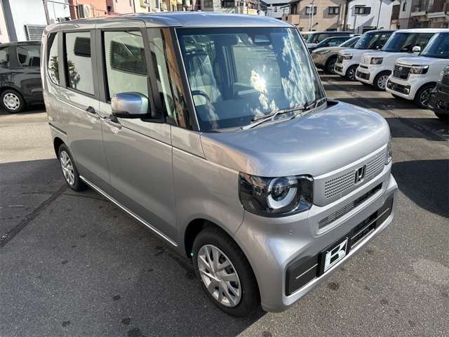 ★全国トップレベルのアフターサービス★　　★年間車検生産台数全国3位（年間6000台）！単店保険加入実績8000件！ブリジストンタイヤ販売数全国1位！お車販売後も高品質なサービスでお客様をサポートいたします★