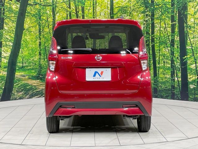 安心の最長10年・走行無制限保証（有償）をご用意。保証内容も充実はもちろん、無料点検＆オイル交換や、年中無休の全国・24時間ロードサービスも付帯されておりますのでご安心下さい。