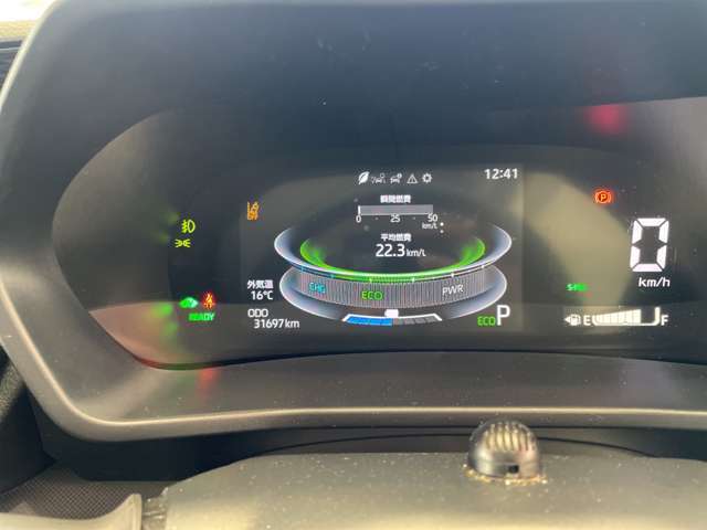 充実のキッズルーム♪ボルダリング♪などお子様も楽しめる設備もご用意しております！！ WOW！TOWNで楽しいお車探しを体感してください。