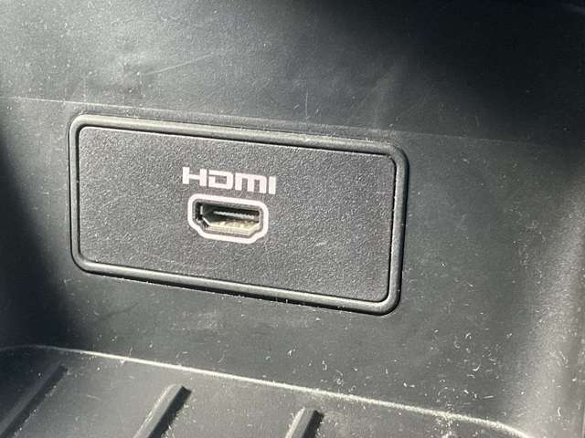 HDMI接続端子が付いております。