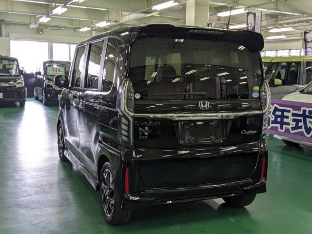 軽自動車はランニングコスト（維持費）が安く、大変乗りやすくなっております。