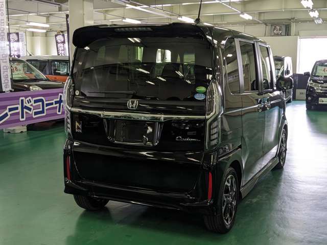 販売するお車はお客様に安心してお乗り頂くため、もちろん全て修復歴はございません。