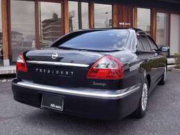 純正ナビ、バックカメラ、ETC、キセノンヘッド、リアオートサンシェード、車検8年3月迄！