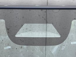 【ホンダセンシング】走行中に前方の車両等を認識し、衝突しそうな時は警報とブレーキで衝突回避と被害軽減をアシスト。より安全にドライブをお楽しみいただけます。