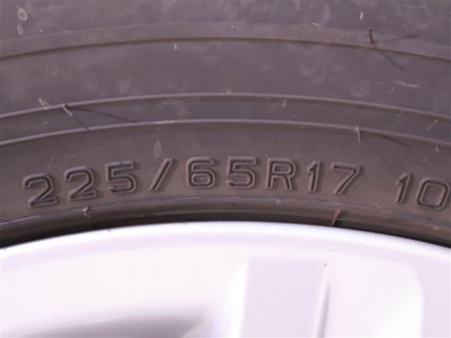 225/65R17   タイヤサイズです。　タイヤのご相談も石川トヨペットカローラにお任せください