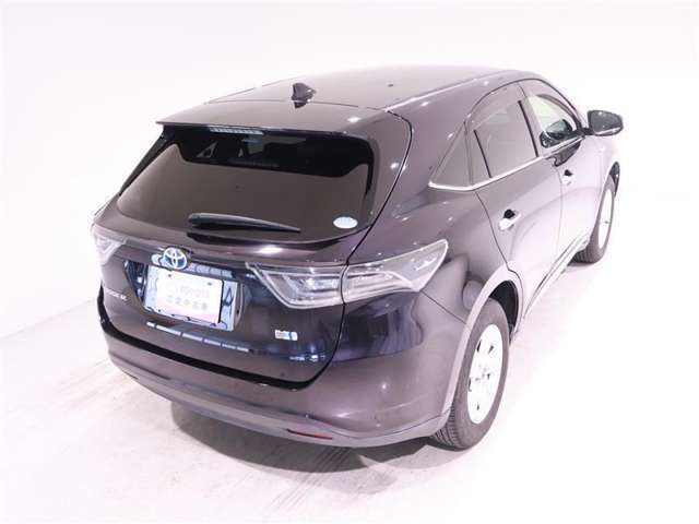 ★トヨタ認定中古車★「中古車ハイブリッド保証」付き。ハイブリッド機構を無償で保証します。保証期間は初度登録年月から10年目まで、または3年間の長い方。ただし累計走行距離が20万キロメートル以内です。