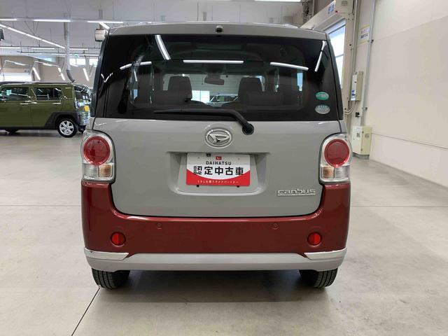 ショールームから駐車場にかけて屋根がついておりますので
