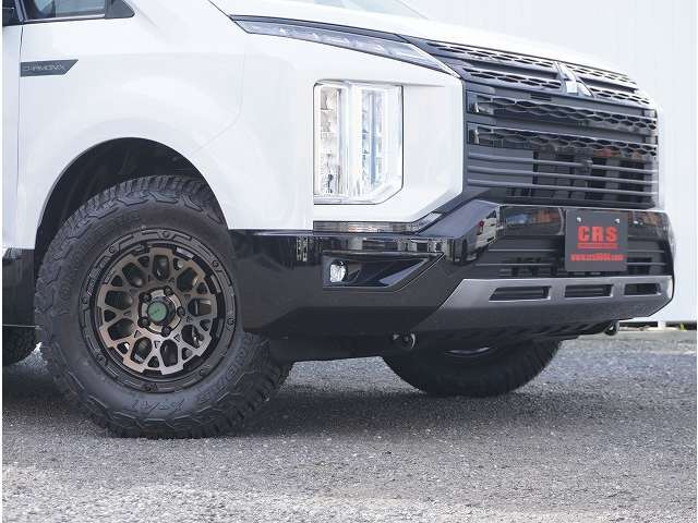 ■令和7年式　デリカD：5　シャモニー電動ステップ装着車8人乗り入庫★即納台数多数取り揃え！気に入っていただけるお車ご提案します☆ご来店お待ちしております。シーアールエス横浜店045-532-9000