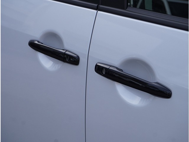 ■令和7年式　デリカD：5　シャモニー電動ステップ装着車8人乗り入庫★即納台数多数取り揃え！気に入っていただけるお車ご提案します☆ご来店お待ちしております。シーアールエス横浜店045-532-9000