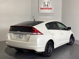 【Honda認定中古車 U-Select】　は3つの安心をお約束します。　1　Hondaのプロが整備した安心。 2　第三者機関がチェックした安心。　3　購入後もHondaが保証する安心。