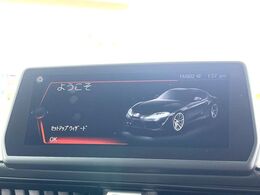 【メーカー純正ナビ】インテリアに溶け込むスタイリッシュな「専用設計」メーカーナビを装備♪視認性や操作性など基本性能にも優れ、より上質なカーライフをお楽しみいただけます。