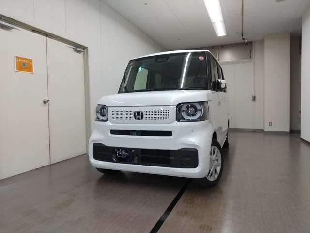 在庫数は約800台！！ 年間販売台数は約4000台！！ 大量販売・大量仕入で1台あたりのコストを削減しています！！