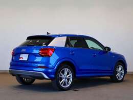 Audi Q2 30 TFSI sport S line/LEDヘッドライト/アルミホイール5スポークYデザイン7Jx18 /プライバシーガラス