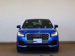 Audi Q2 30 TFSI sport S line/LEDヘッドライト/アルミホイール5スポークYデザイン7Jx18 /プライバシーガラス