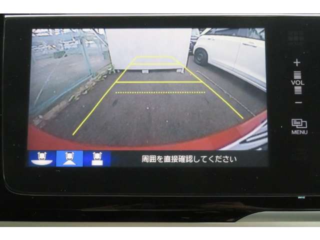 ◆◆バックカメラの画像です。車庫入れの安心感がアップしますね☆