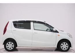 県内13店舗にて常時500台以上ダイハツ車を展示中です。見て、触って、納得のいく一台をぜひ見つけてください。