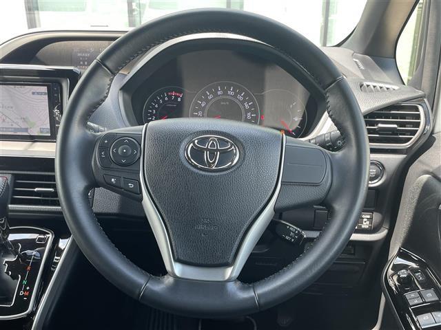 【運転席操作部】快適なドライブを楽しむための機能が装備されています！運転席から触れるので、使いやすいです！除菌プランいれていただくと、さらに清潔で安心していただけます！