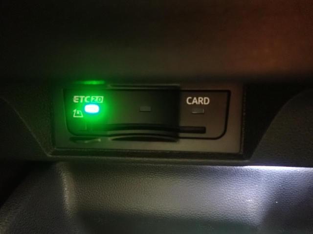 グローブBOX内にビルトインタイプETC(DSRC)を装備！！