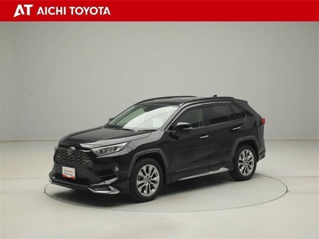 『TOYOTA認定中古車』は「まるごとクリーニング」で綺麗な内外装、「車両検査証」はプロによるチェック、買ってからも安心の「ロングラン保証」、3つの安心安全を標準装備したトヨタのブランドU-Carです