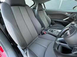 LIBERALAは全国に約45店舗以上※。どの店舗の在庫でもお近くのLIBERALAでご購入いただけます。※2023年10月現在