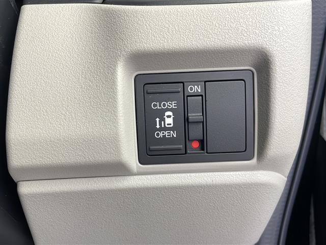 【運転席操作部】快適なドライブを楽しむための機能が装備されています！運転席から触れるので、使いやすいです！除菌プランいれていただくと、さらに清潔で安心していただけます！