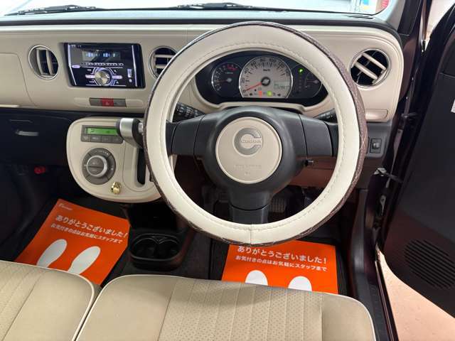 注文契約時には申込金、運転免許証、印鑑が必要になります！またクレジットをご利用も可能です。その他は印鑑証明、住民票、車庫証明書類等です！詳細はスタッフまでお問合せ下さい！