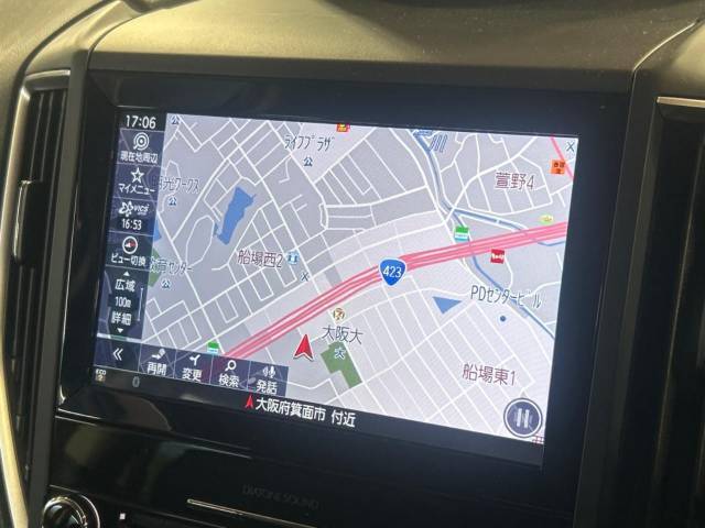 【純正ナビ】人気の純正ナビを装備しております。ナビの使いやすさはもちろん、オーディオ機能も充実！キャンプや旅行はもちろん、通勤や買い物など普段のドライブも楽しくなるはず♪