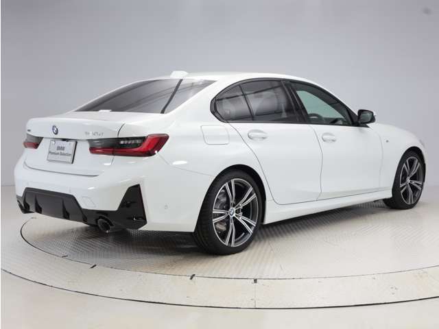 ♪BMW Premium Selection延長保証♪登録後2年間のBMWPremium Selection保証の終了後も、2年間または1年間の延長が可能です。さらに、延長保証期間中は、BMWエマージェンシー・サービスが付帯されますので安心です。