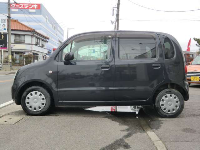 注文販売もしていますので、お客様の条件に合った車を全国からお探し致します。一度お電話ください。さらに値段も格安でご提案させて頂きます。
