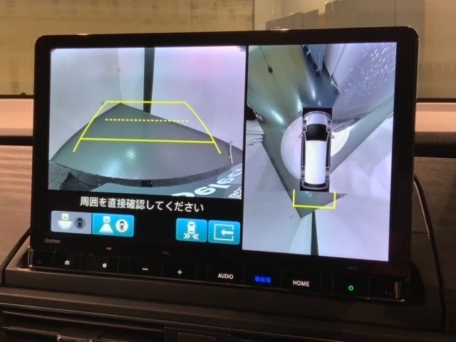全方位モニターがついています！　車の周囲を360°安全確認できるので、普段の駐車はもちろんの事、縦列駐車や幅寄せの際にも活躍してくれますよ。