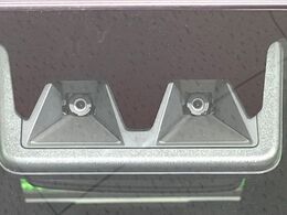 【スマートアシスト】走行中に前方の車両等を認識し、衝突しそうな時は警報とブレーキで衝突回避と被害軽減をアシスト。より安全にドライブをお楽しみいただけます。