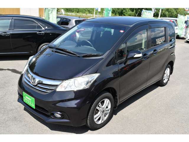 当店では軽自動車、コンパクトカー、ミニバン、ハイブリッドカー、セダン、SUV等の乗用車は勿論、軽トラックや軽バン等の商用車も取り扱っております！