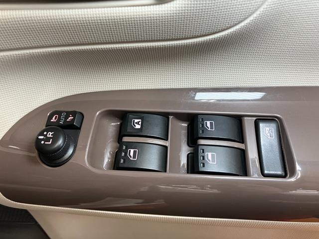 電動格納ミラー、パワーウインドウ