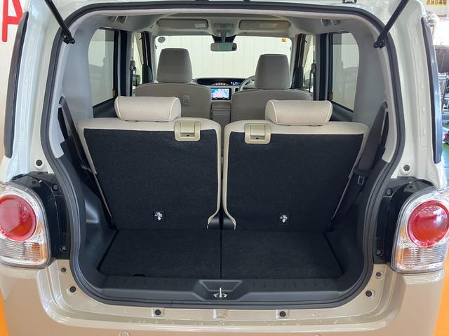 簡単な荷物が載せられるトランクルーム