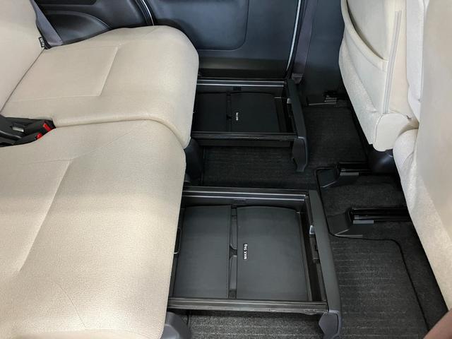 直に置きたくない荷物などを置くのに丁度いい置きラクボックス