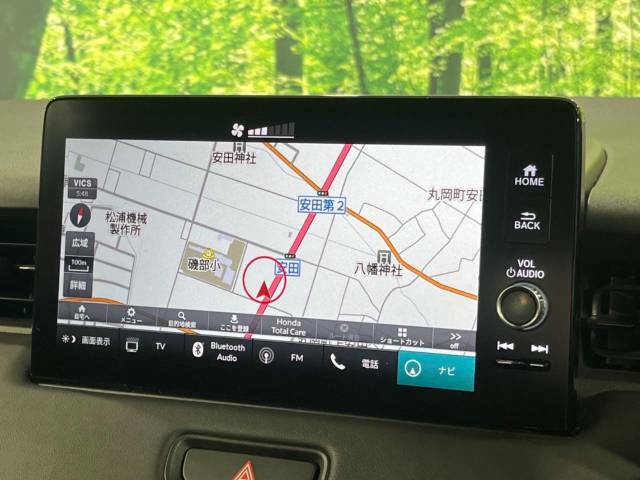 【9インチ　ホンダコネクトディスプレイ】視認性の高い大画面ディスプレイでナビの使用や、お持ちのスマートフォンと連携したbluetoothでの音楽再生が可能です♪