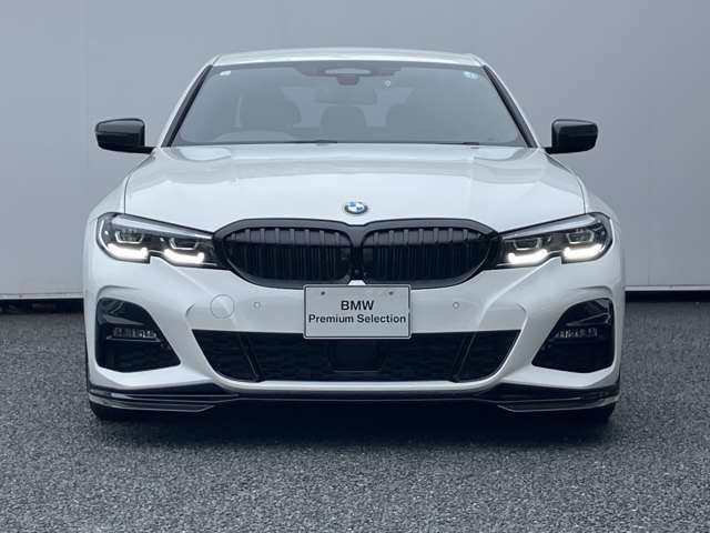 電動トランク！シートヒーター！ワイヤレスチャージング！後席エアコン！ライブコックピット！パドルシフト！社外ドライブレコーダー！アンビエントライト！SOSコール！