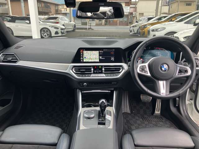 スポーティーな室内もMスポーツの魅力です！