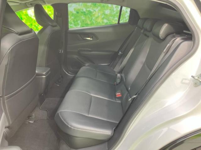 WECARSでは各商談席に大型モニターをご用意しております！見やすい大画面でゆったりと全国の在庫をご覧いただけます！是非ご来店お待ちしております！