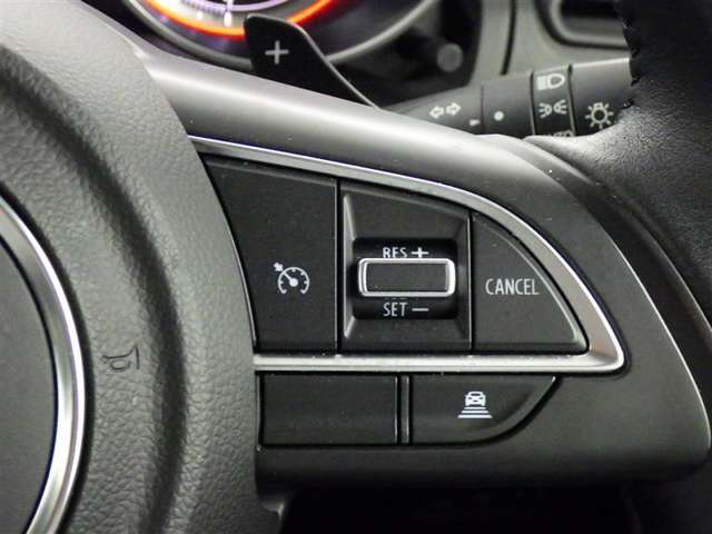 クルーズコントロール☆高速道路などの長距離走行で活躍！一定の速度で走ることができアクセルを踏むことなく走ることができます