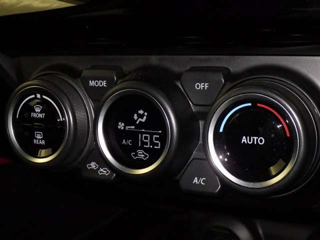 【オートエアコン】お好みの温度に設定して頂くと、車内の温度を自動調整♪快適にクルマの中を過ごして頂けます。
