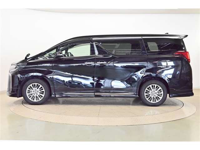 『トヨタ認定中古車』3つの安心を1台にセット！1.徹底した洗浄　2.車両検査証明書つき　3.ロングラン保証つき　全てをクリアした【安心】の証！詳しくスタッフまでお気軽にお問い合わせ下さい。