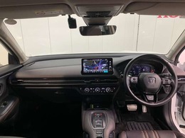 見通しの良い運転席回りとなっておりますので安心して運転をして頂けます！窓が大きいので明るく開放的な室内です